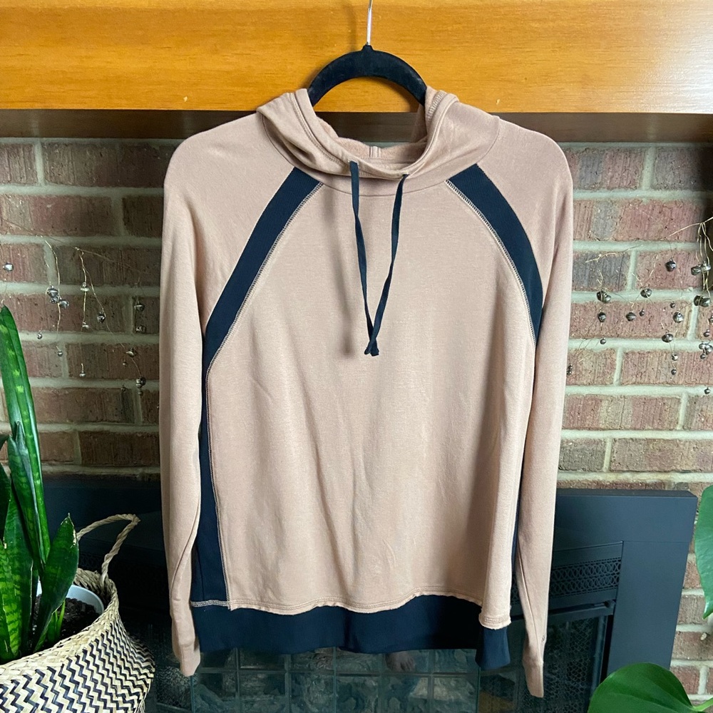 NWOT Zuda Cowl Neck Hooded Sweatshirt, Size S